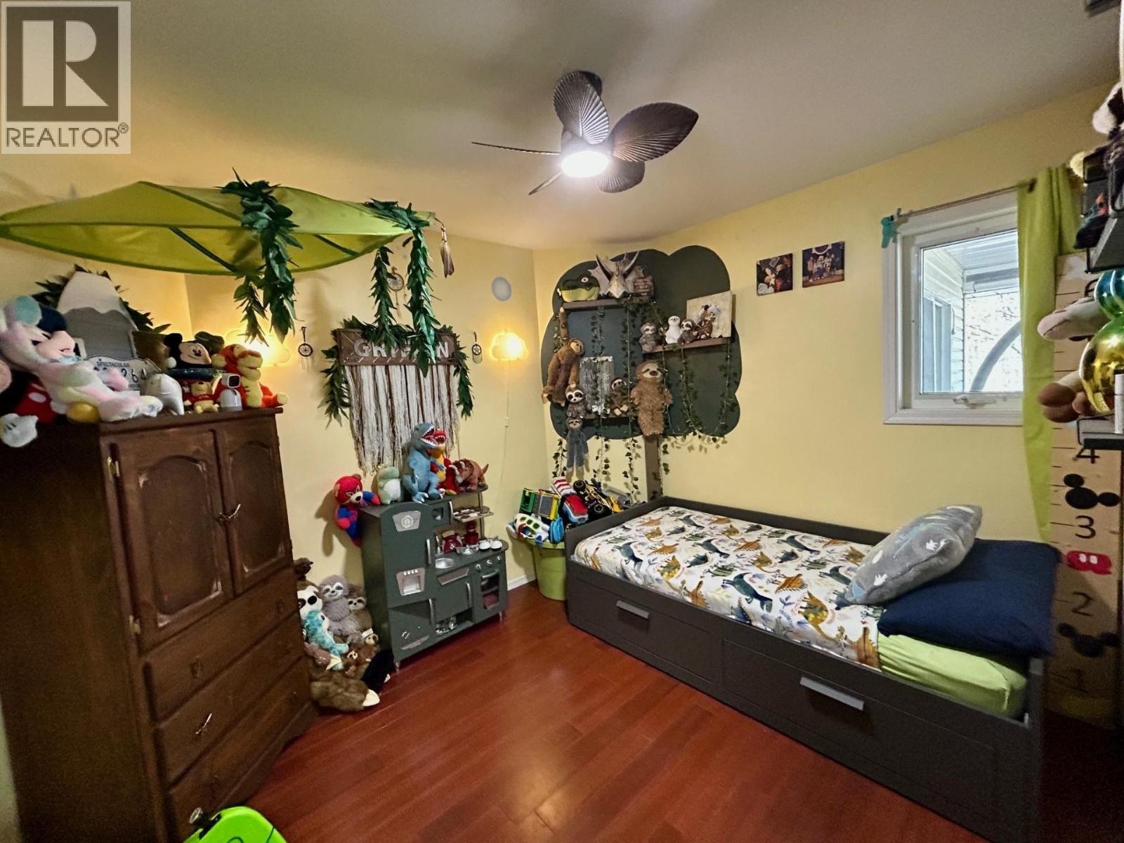 5604 MINNAKER CRESCENT, Fort Nelson