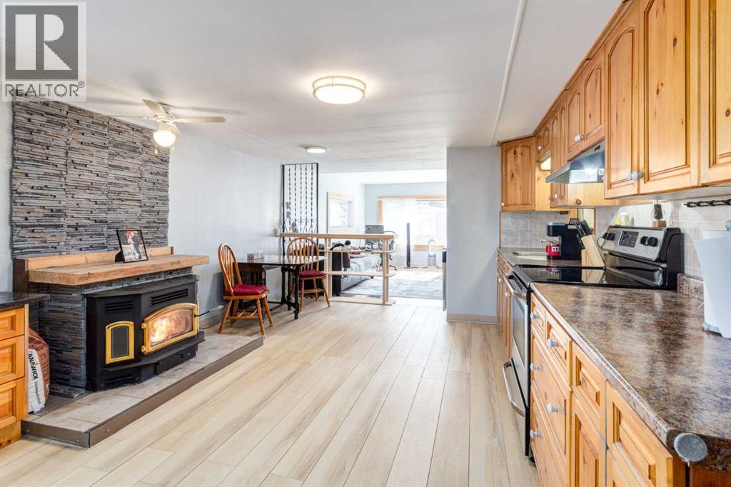 Single Family House Mobile Home for Sale in    Street NW Greenwood/Greenbriar Calgary 