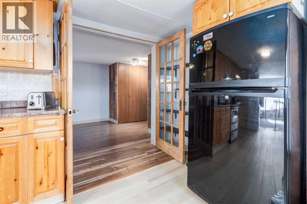 Single Family House Mobile Home for Sale in    Street NW Greenwood/Greenbriar Calgary 