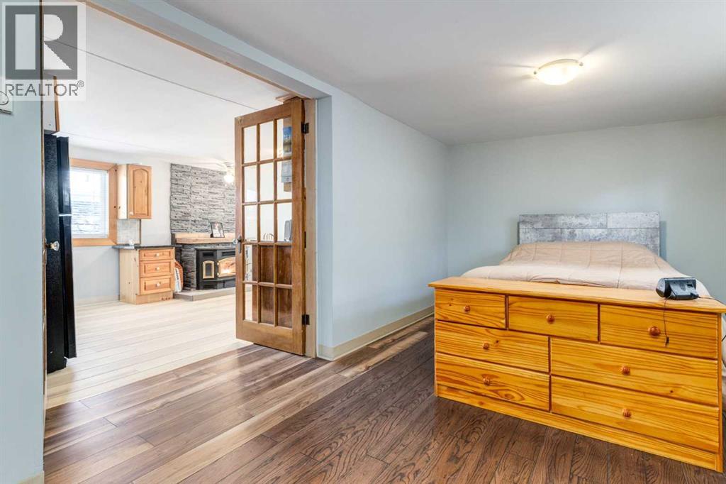 Single Family House Mobile Home for Sale in    Street NW Greenwood/Greenbriar Calgary 