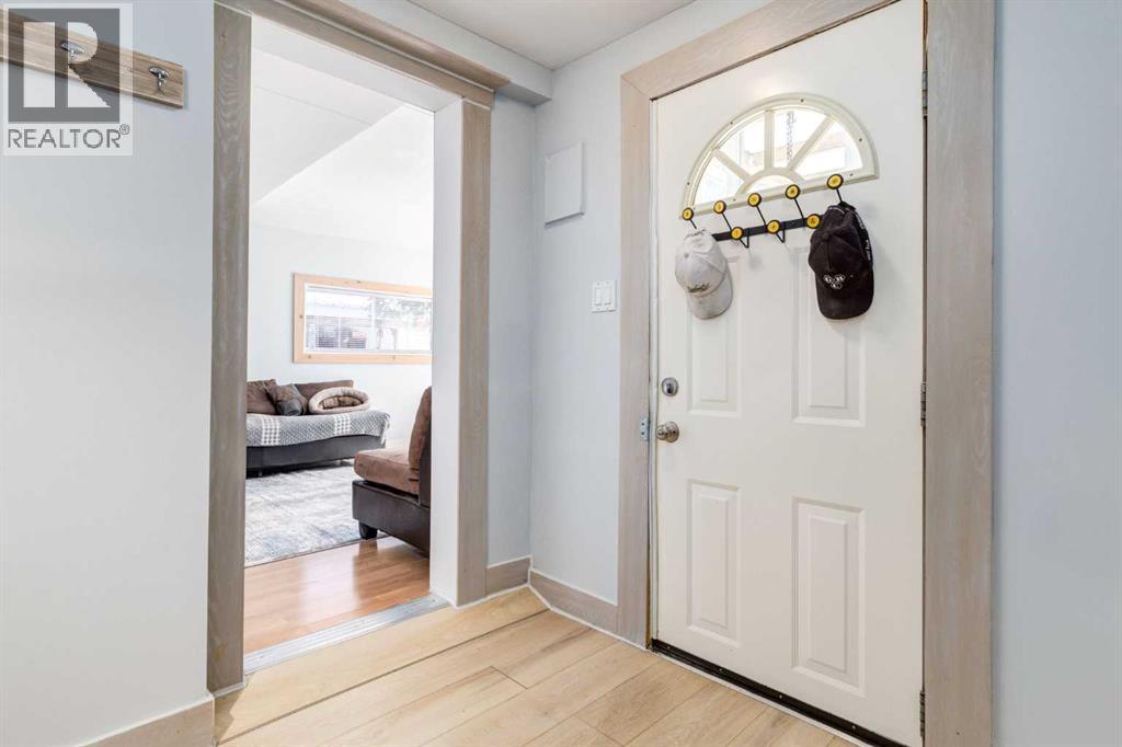 Single Family House Mobile Home for Sale in    Street NW Greenwood/Greenbriar Calgary 