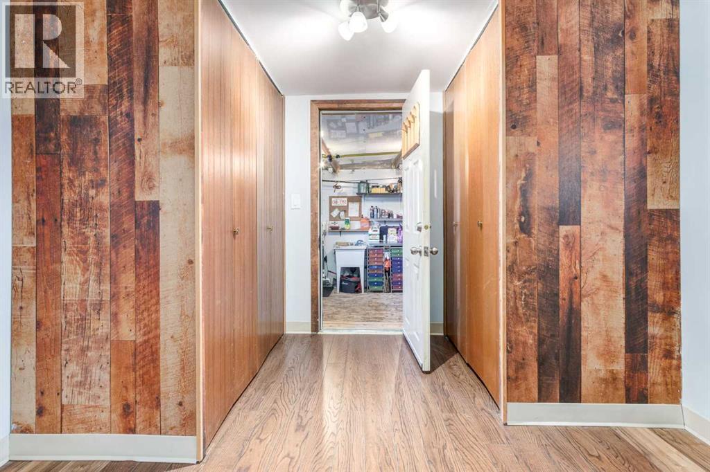 Single Family House Mobile Home for Sale in    Street NW Greenwood/Greenbriar Calgary 