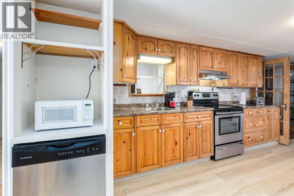 Single Family House Mobile Home for Sale in    Street NW Greenwood/Greenbriar Calgary 