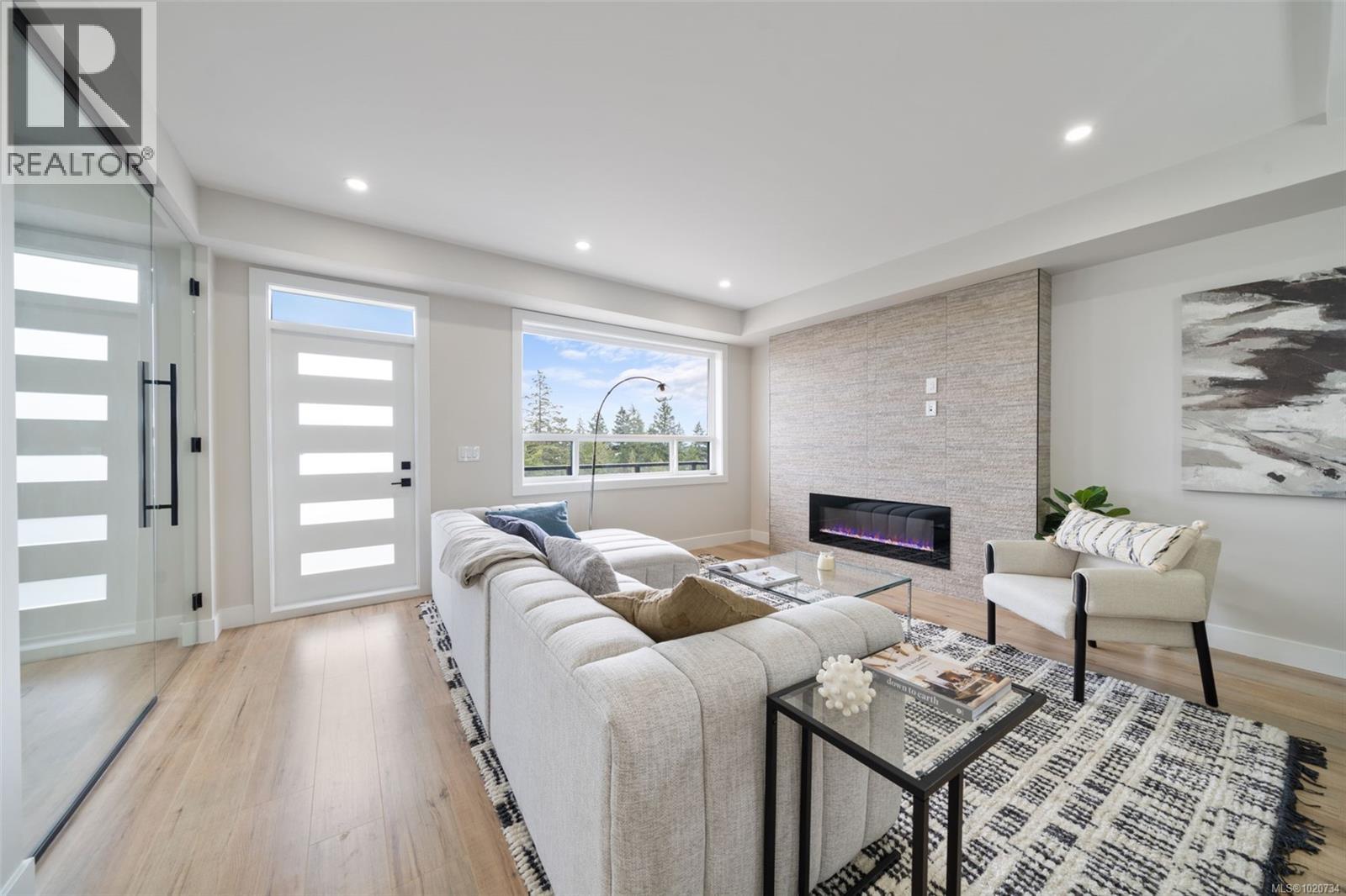 2210 Archer Gate, Langford