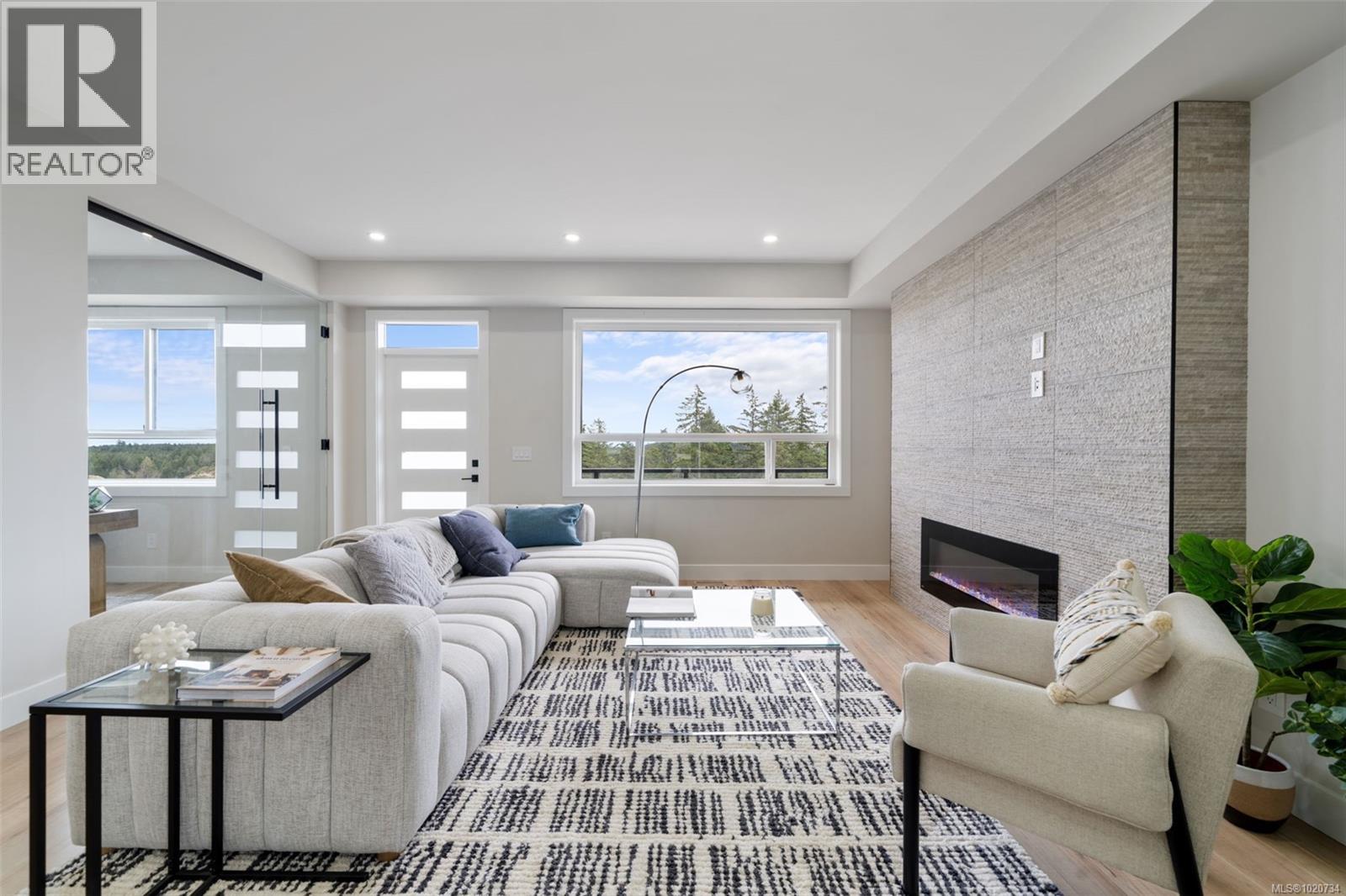 2210 Archer Gate, Langford