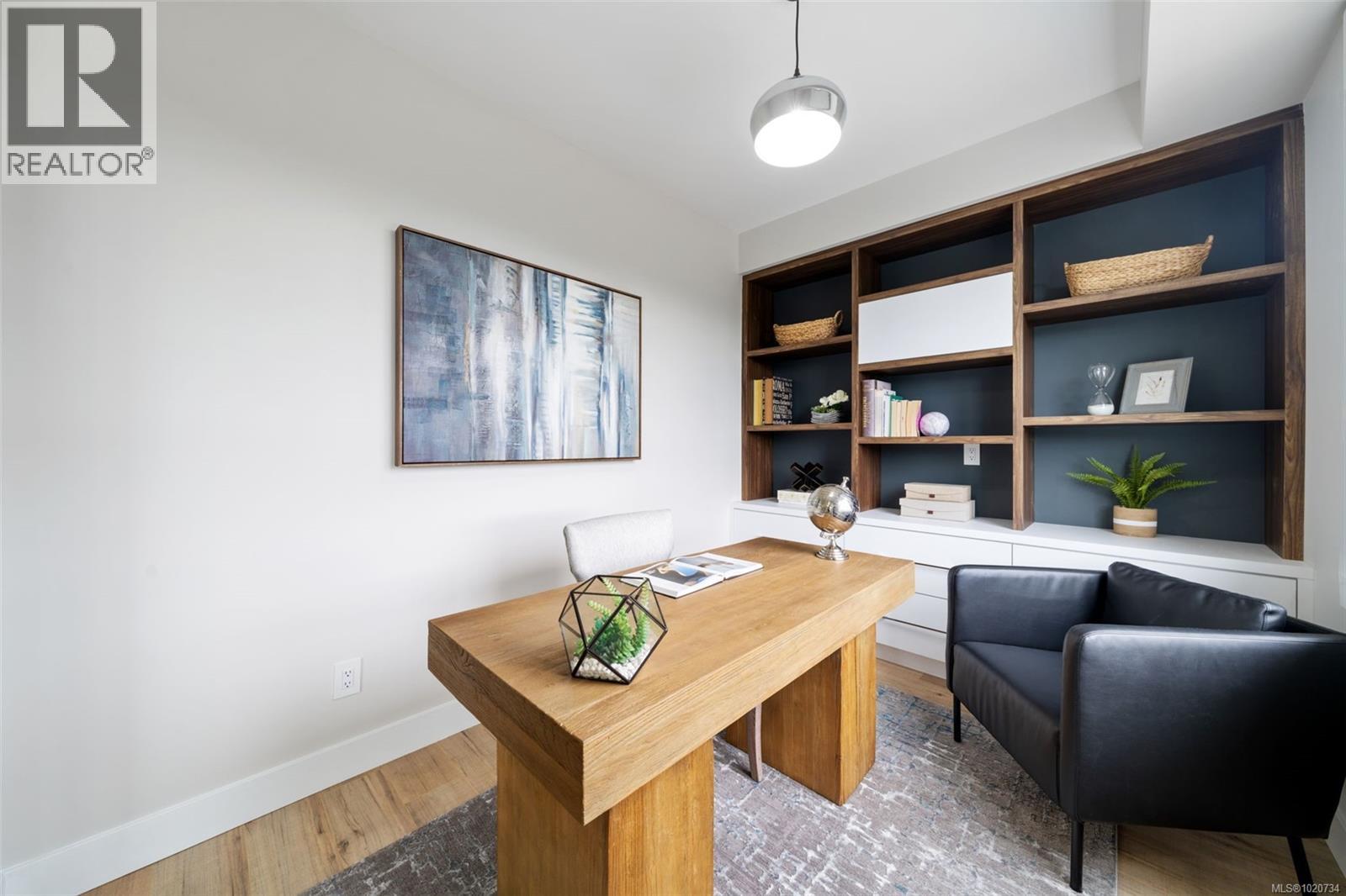 2210 Archer Gate, Langford