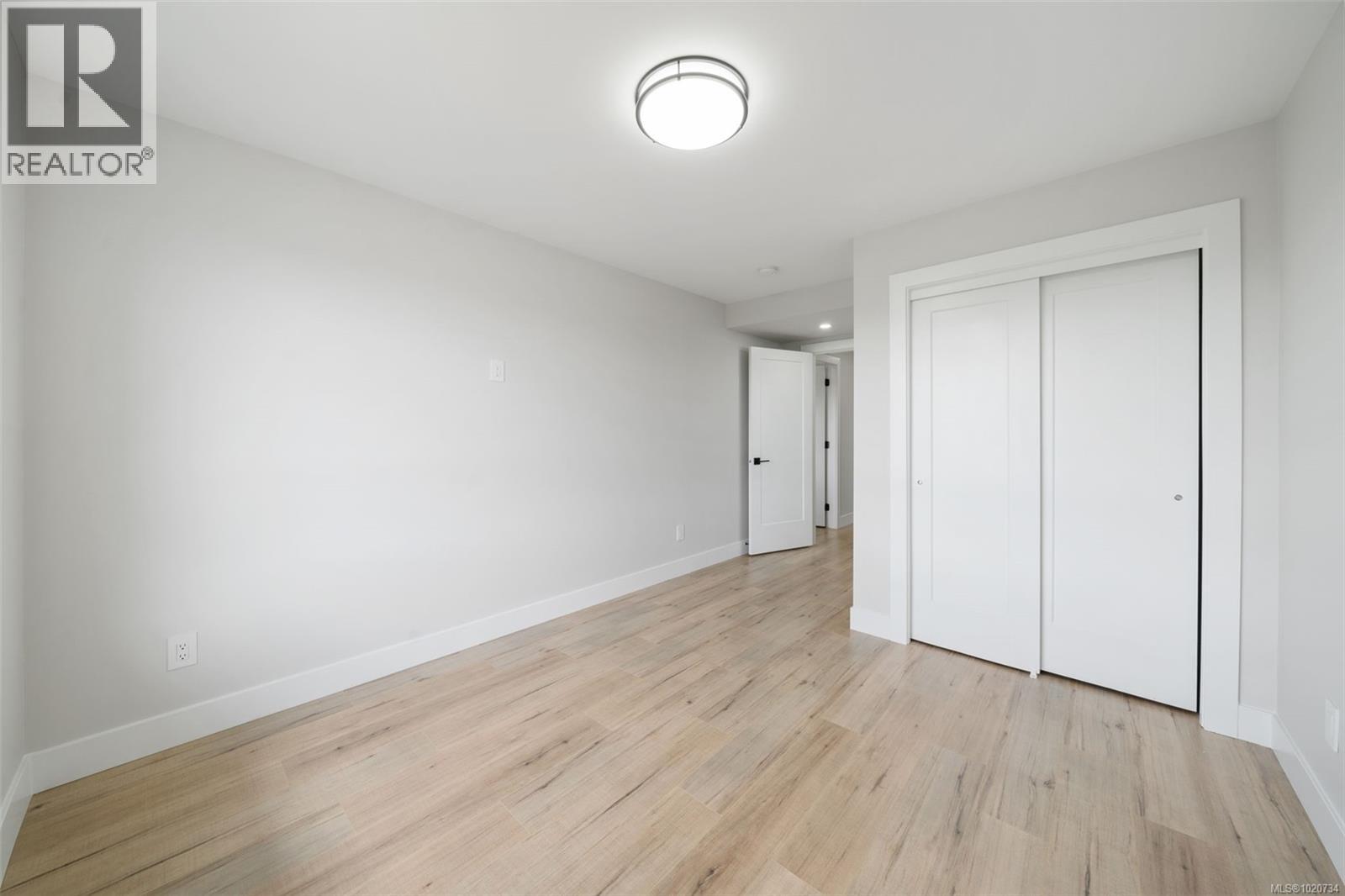 2210 Archer Gate, Langford