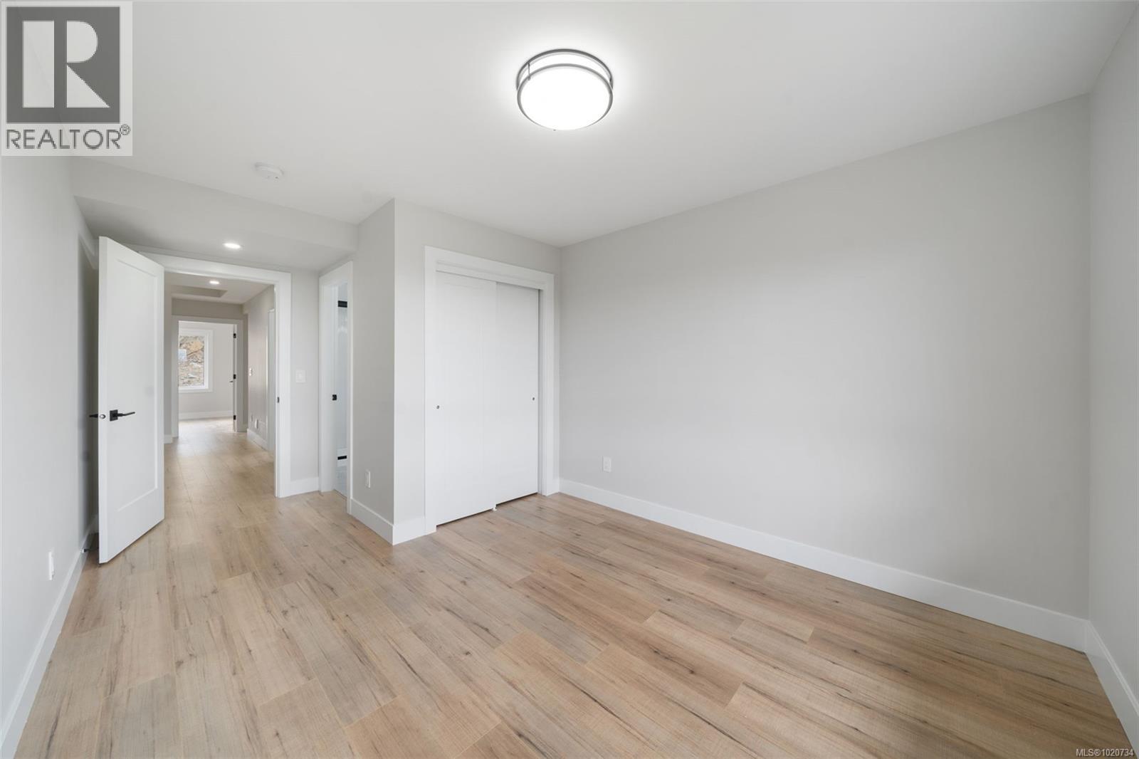 2210 Archer Gate, Langford