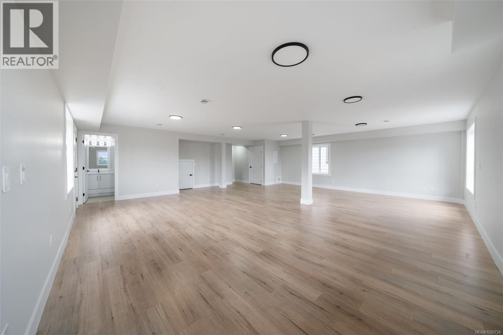 2210 Archer Gate, Langford