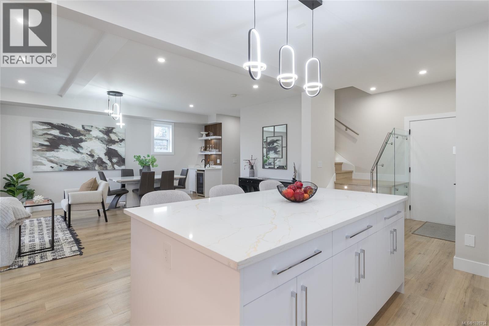 2210 Archer Gate, Langford