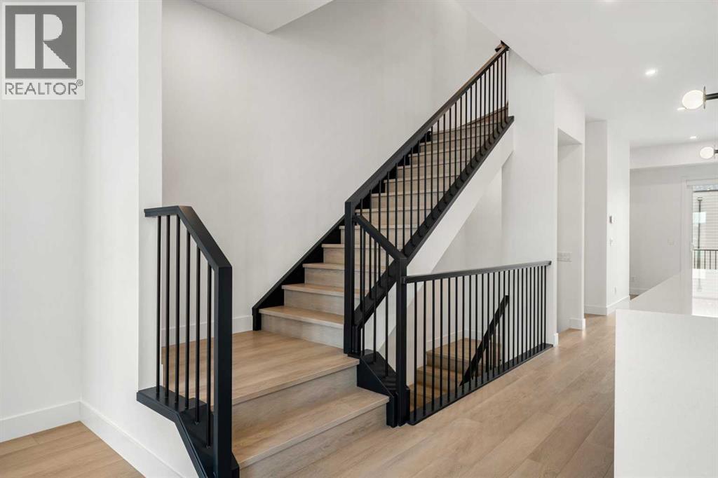 Single Family House for Sale in  Greenwich Heath NW Greenwood/Greenbriar Calgary 