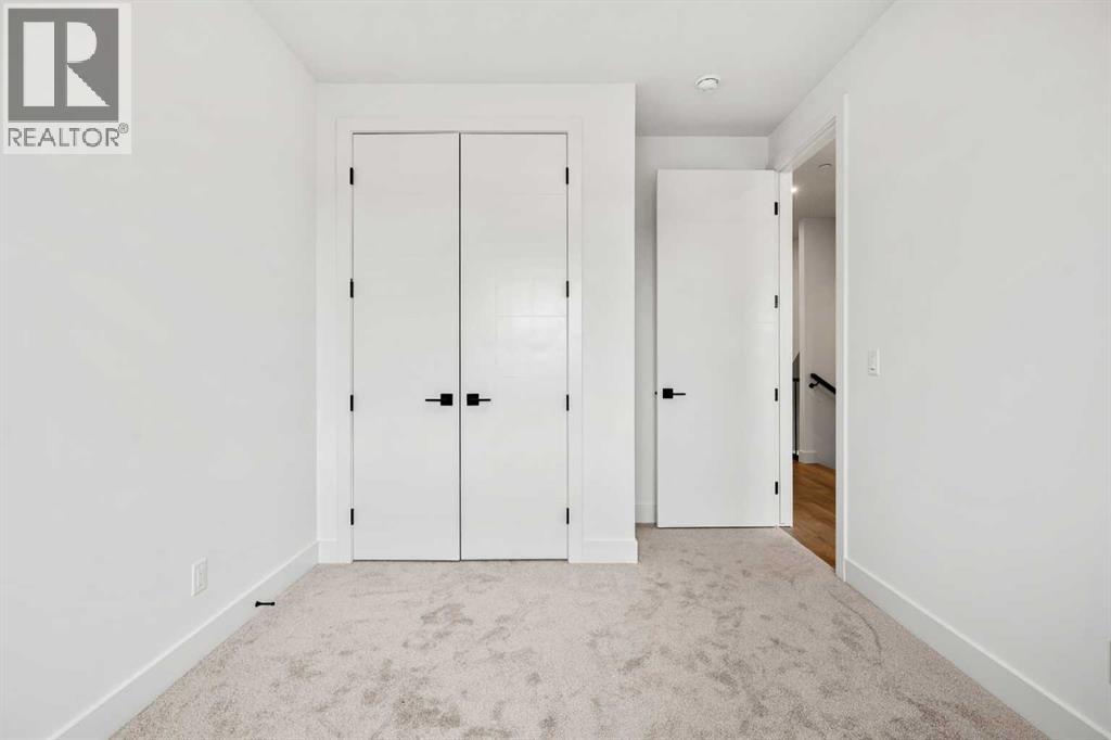 Single Family House for Sale in  Greenwich Heath NW Greenwood/Greenbriar Calgary 