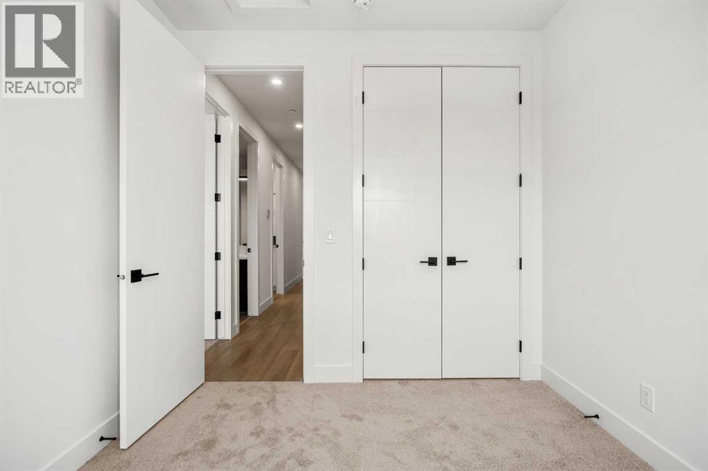 Single Family House for Sale in  Greenwich Heath NW Greenwood/Greenbriar Calgary 