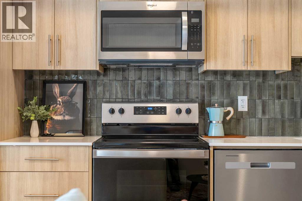 2203, 9655 Bowfort Road NW, Calgary, Alberta