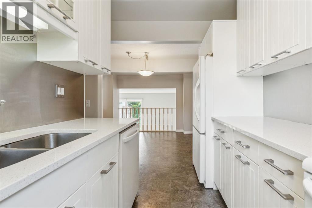 Single Family House 4 Level for Sale in   Braniff Road SW Braeside Calgary 