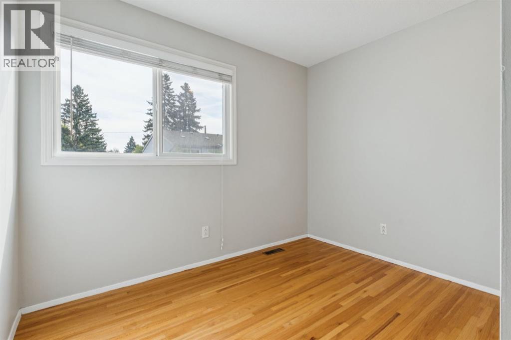 Single Family House 4 Level for Sale in   Braniff Road SW Braeside Calgary 