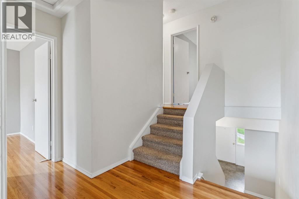 Single Family House 4 Level for Sale in   Braniff Road SW Braeside Calgary 