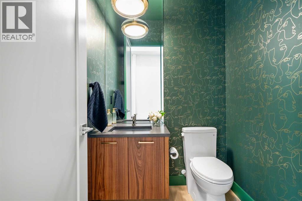 Single Family House for Sale in  Greenwich Heath NW Greenwood/Greenbriar Calgary 