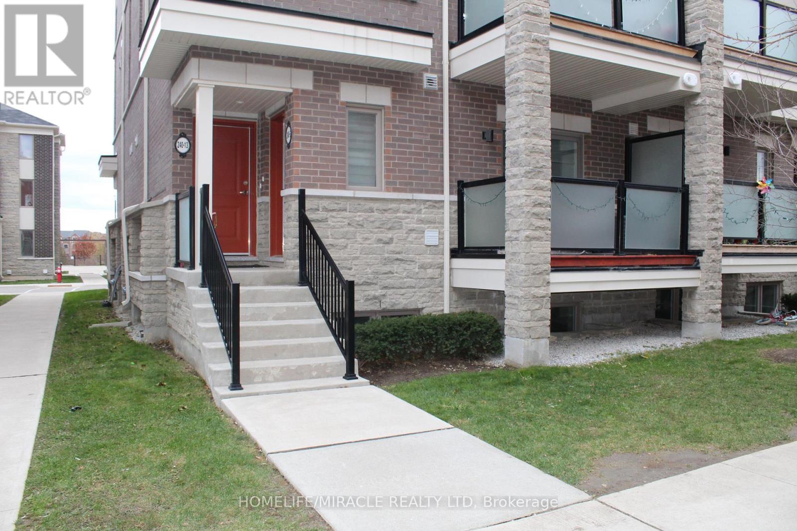 5 - 240 LAGERFELD DRIVE - Photo 2 of 17, Brampton (Northwest Brampton), Ontario