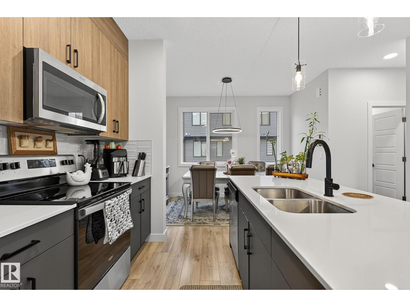 #72 11910 35 AV SW, Edmonton