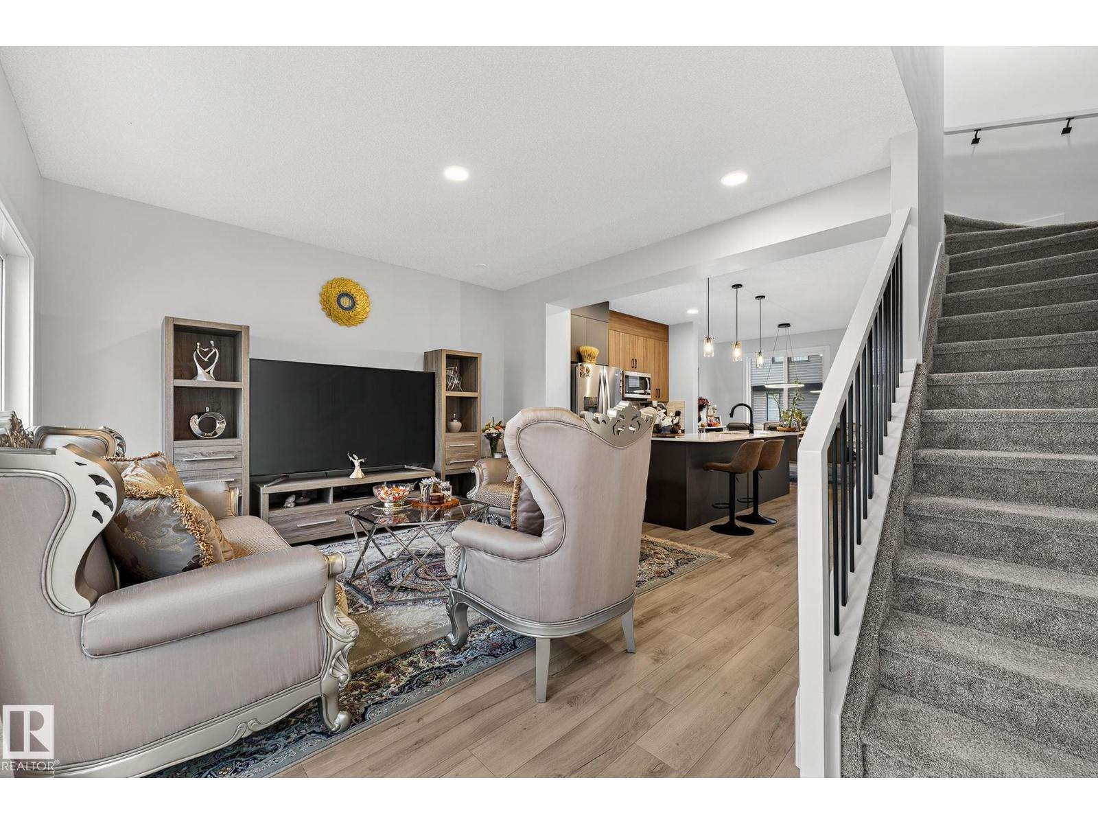 #72 11910 35 AV SW, Edmonton