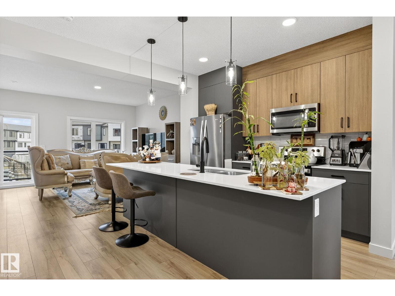 #72 11910 35 AV SW, Edmonton