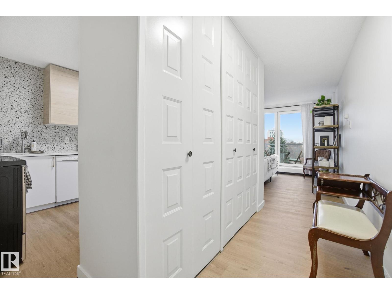 #702 9940 112 ST NW, Edmonton