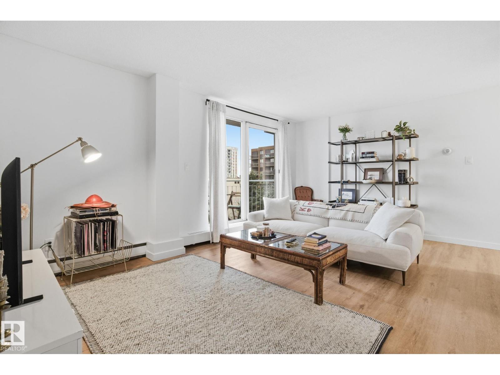 #702 9940 112 ST NW, Edmonton