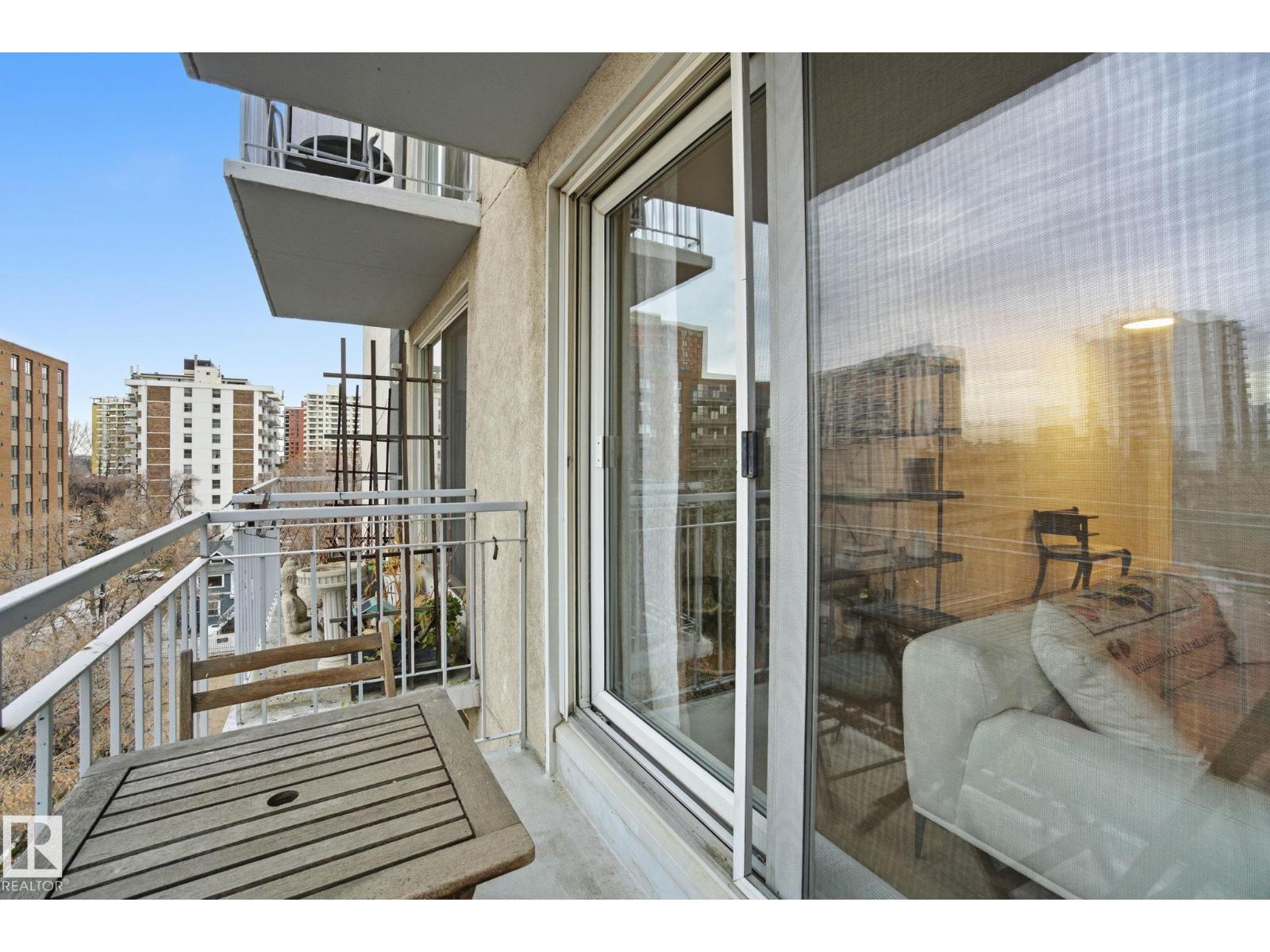 #702 9940 112 ST NW, Edmonton