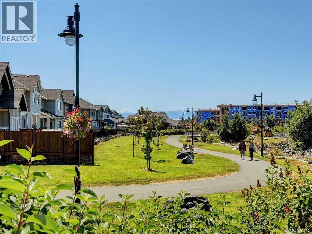 413 3564B Ryder Hesjedal Way, Colwood