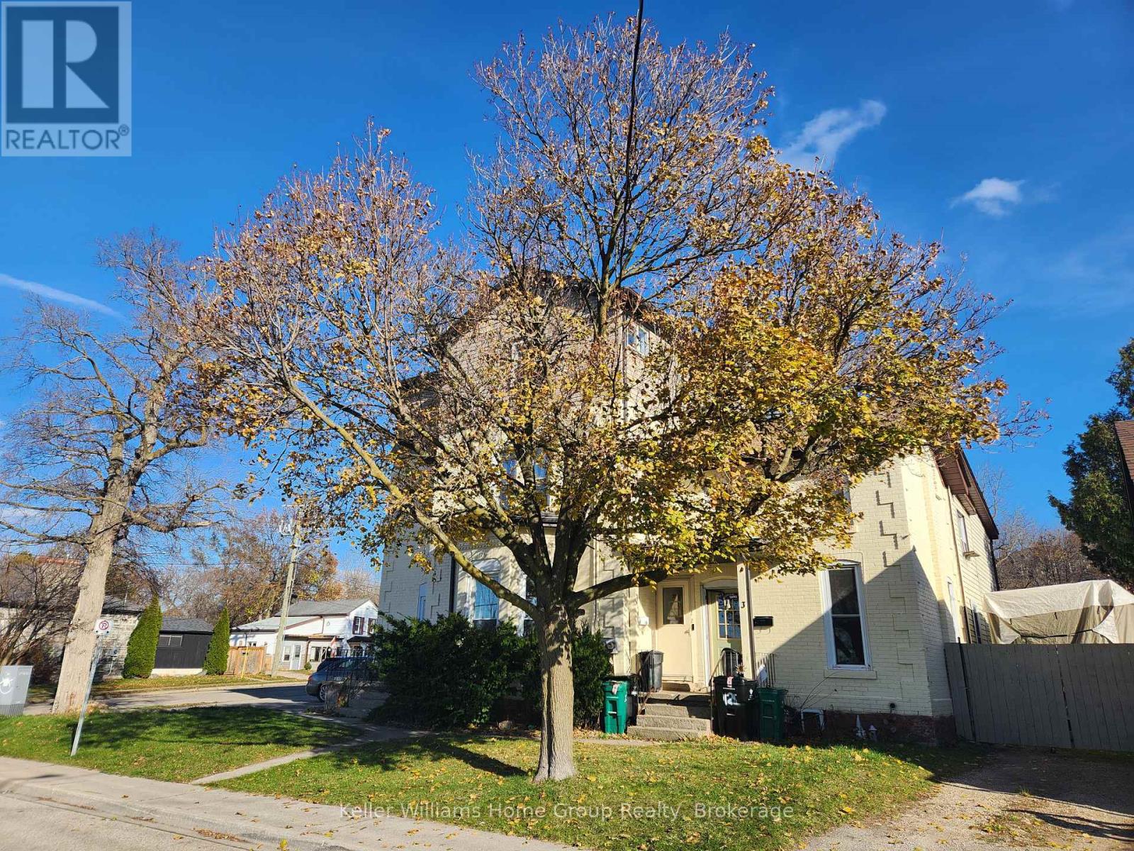 125 WELLINGTON STREET S - 3
