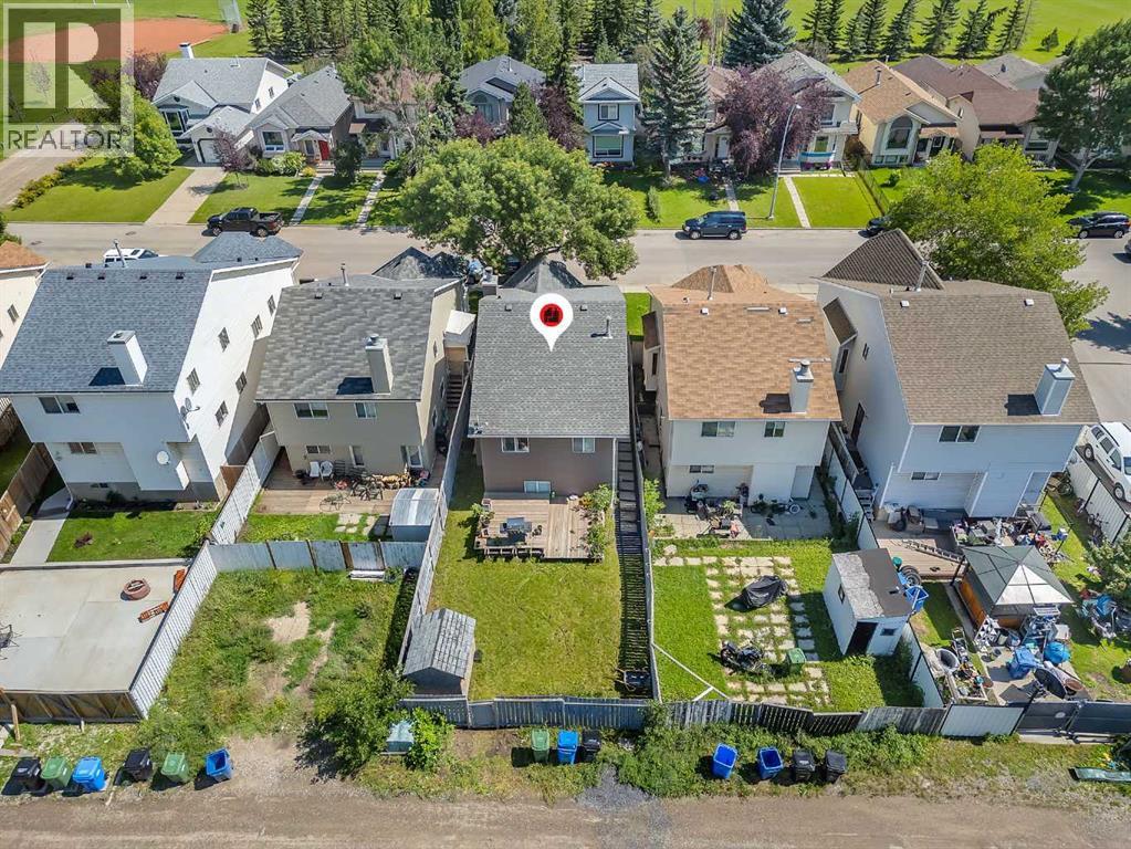 Single Family House 3 Level for Sale in  Erin Green Way SE Erin Woods Calgary 