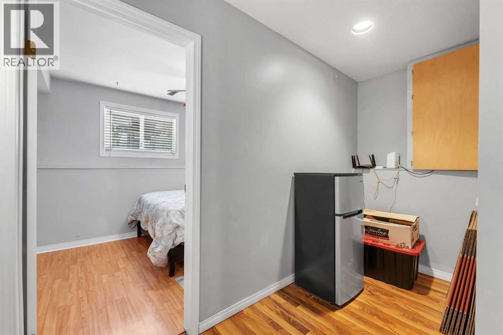 Single Family House 3 Level for Sale in  Erin Green Way SE Erin Woods Calgary 