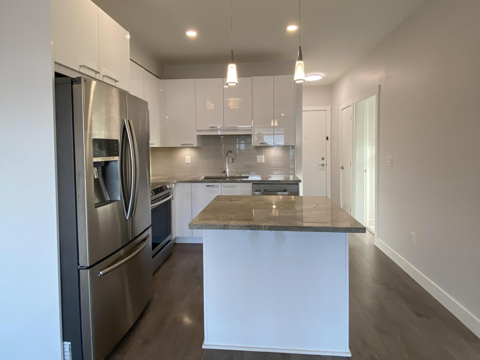 212 20686 EASTLEIGH CRESCENT, Langley