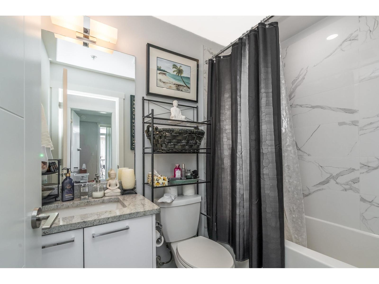 212 20686 EASTLEIGH CRESCENT, Langley