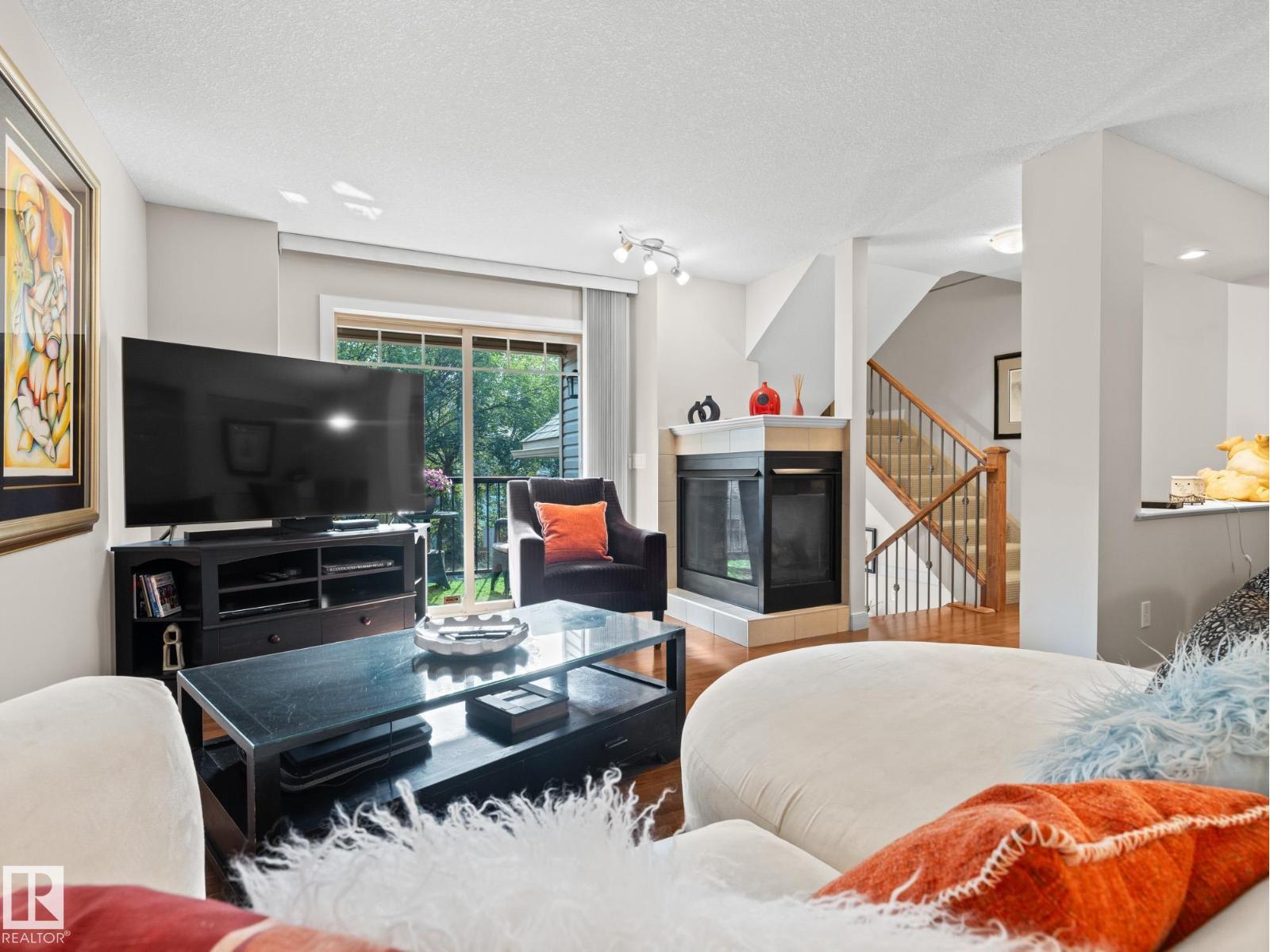 #6 10240 90 ST NW, Edmonton