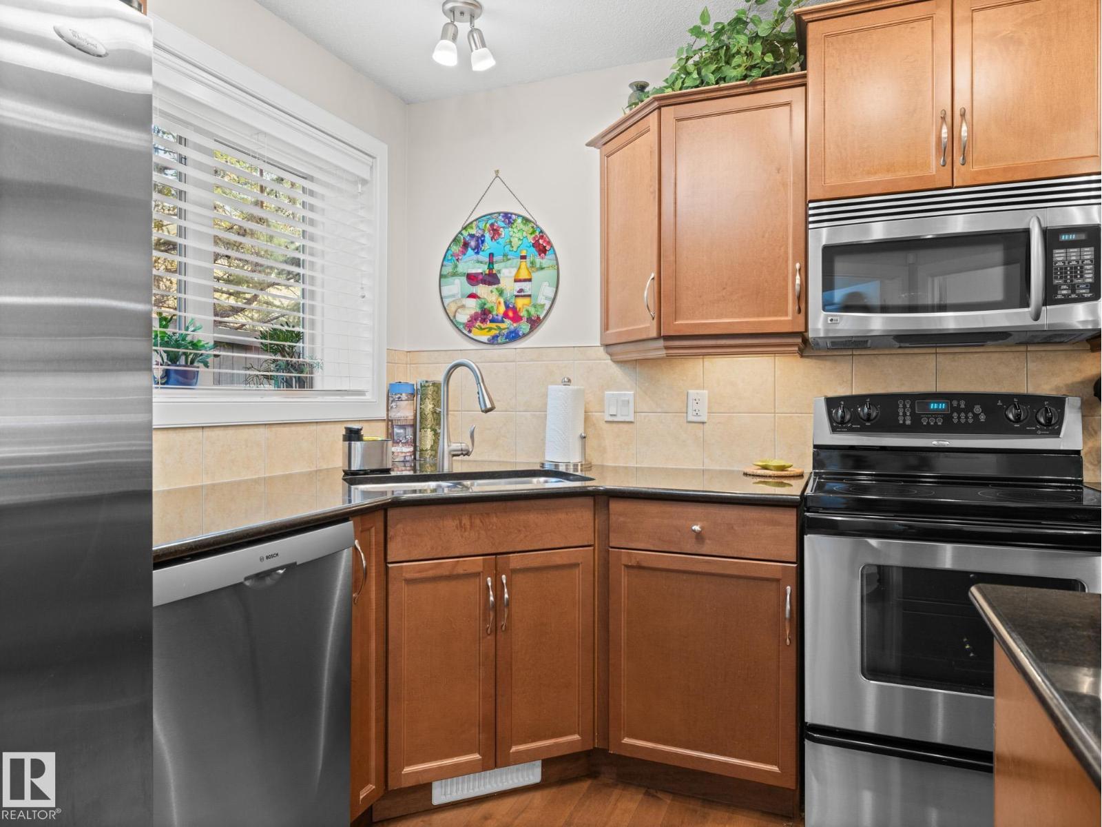 #6 10240 90 ST NW, Edmonton