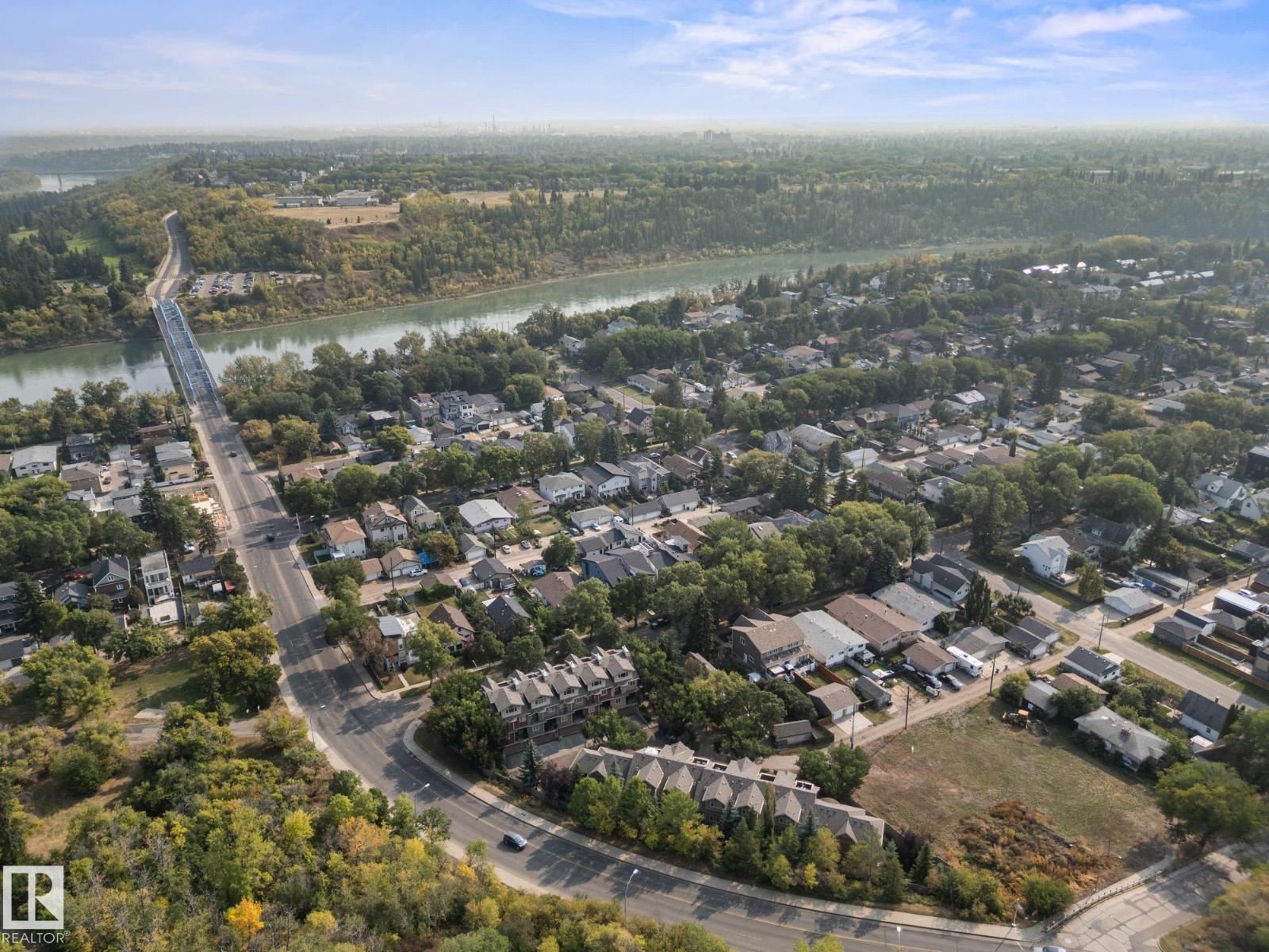 #6 10240 90 ST NW, Edmonton