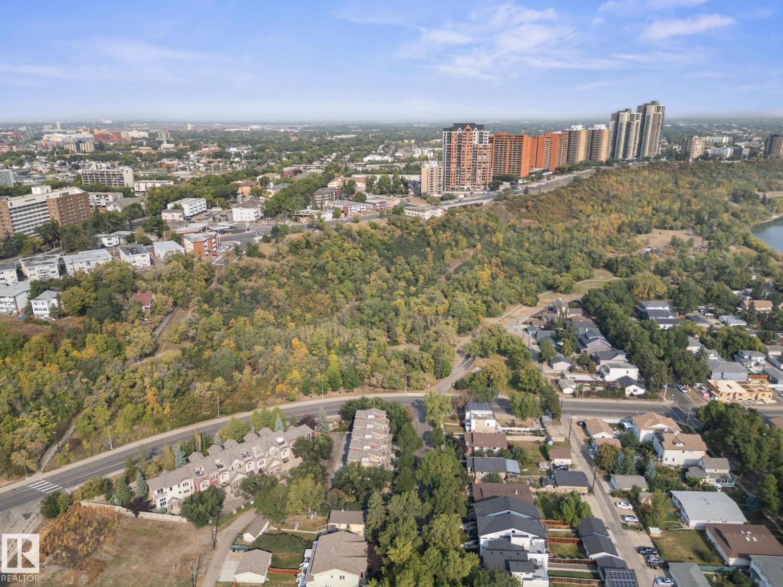 #6 10240 90 ST NW, Edmonton