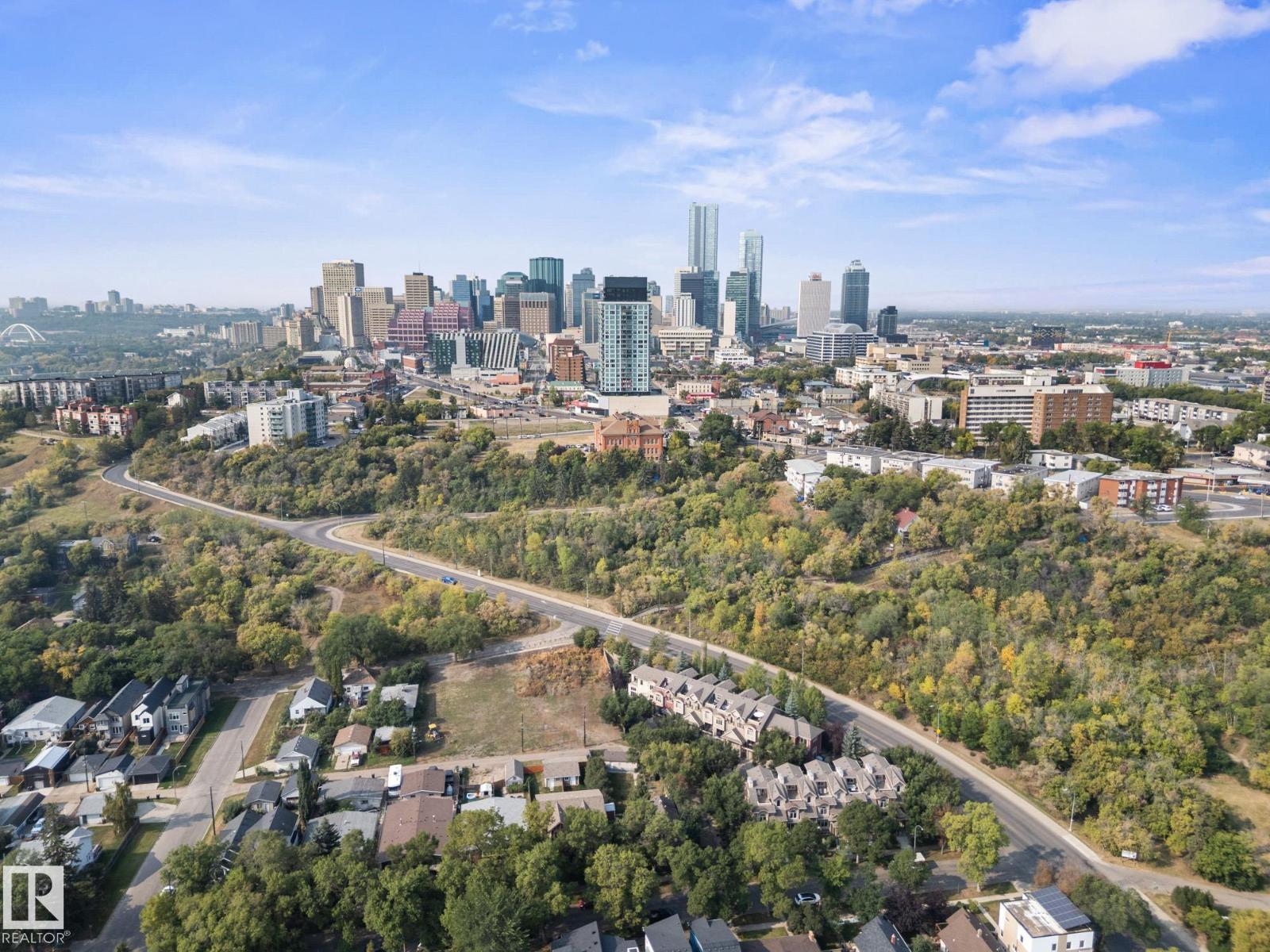 #6 10240 90 ST NW, Edmonton