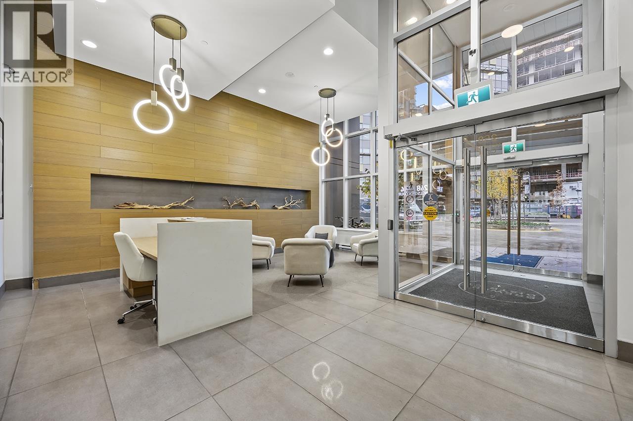 407 258 NELSON'S COURT, New Westminster