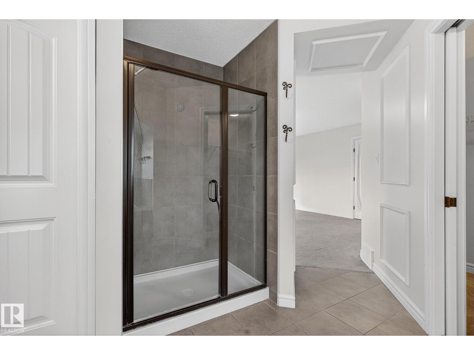 7915 18 Ave SW SW, Edmonton