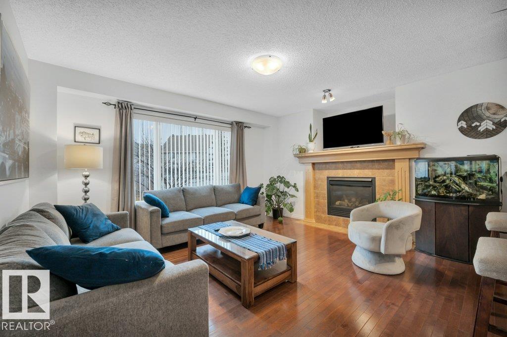 7620 11 AV SW, Edmonton