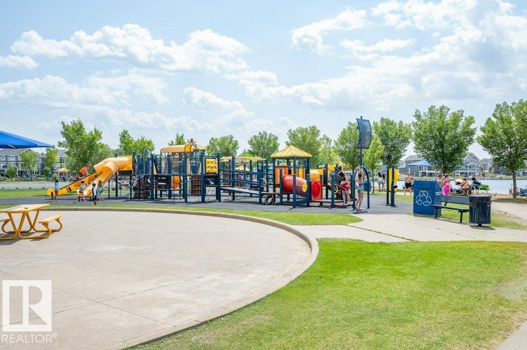 7620 11 AV SW, Edmonton