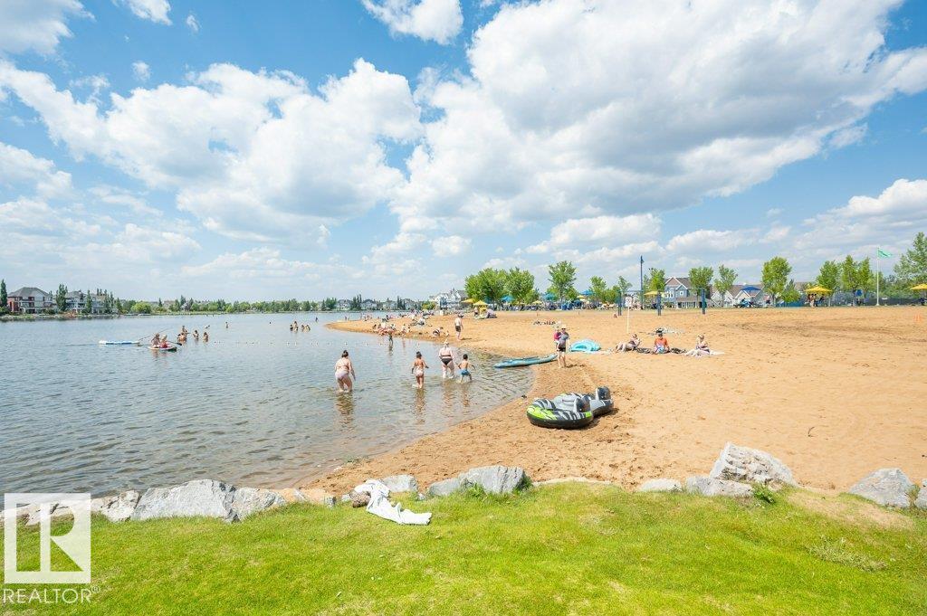 7620 11 AV SW, Edmonton