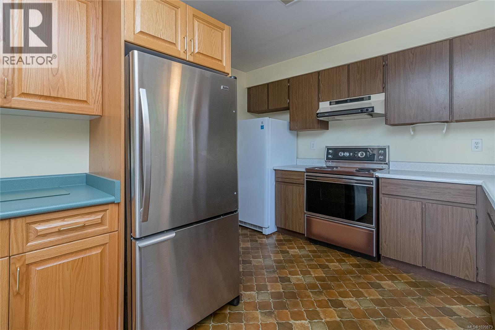 3931 Marjean Pl, Saanich