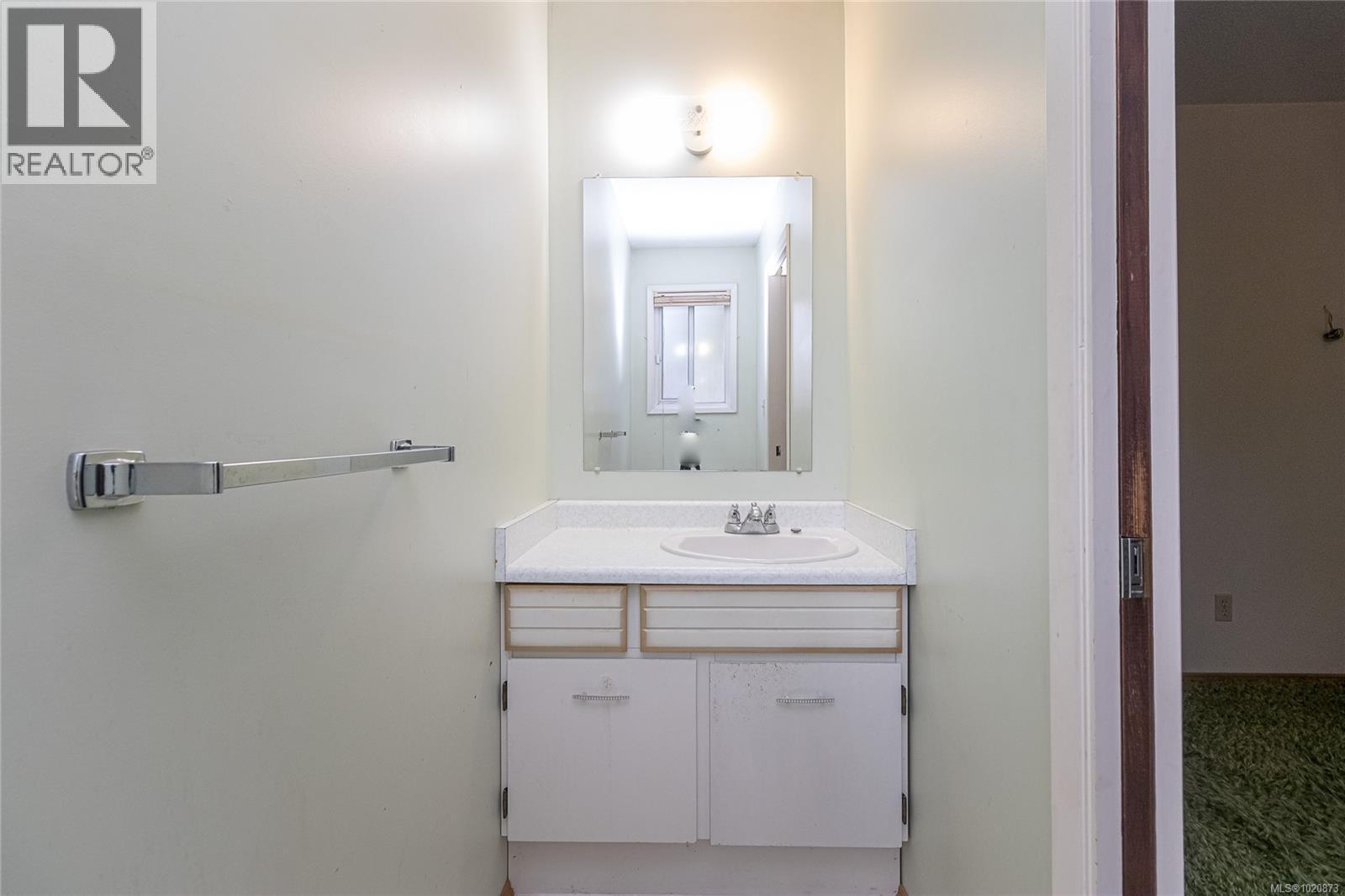 3931 Marjean Pl, Saanich