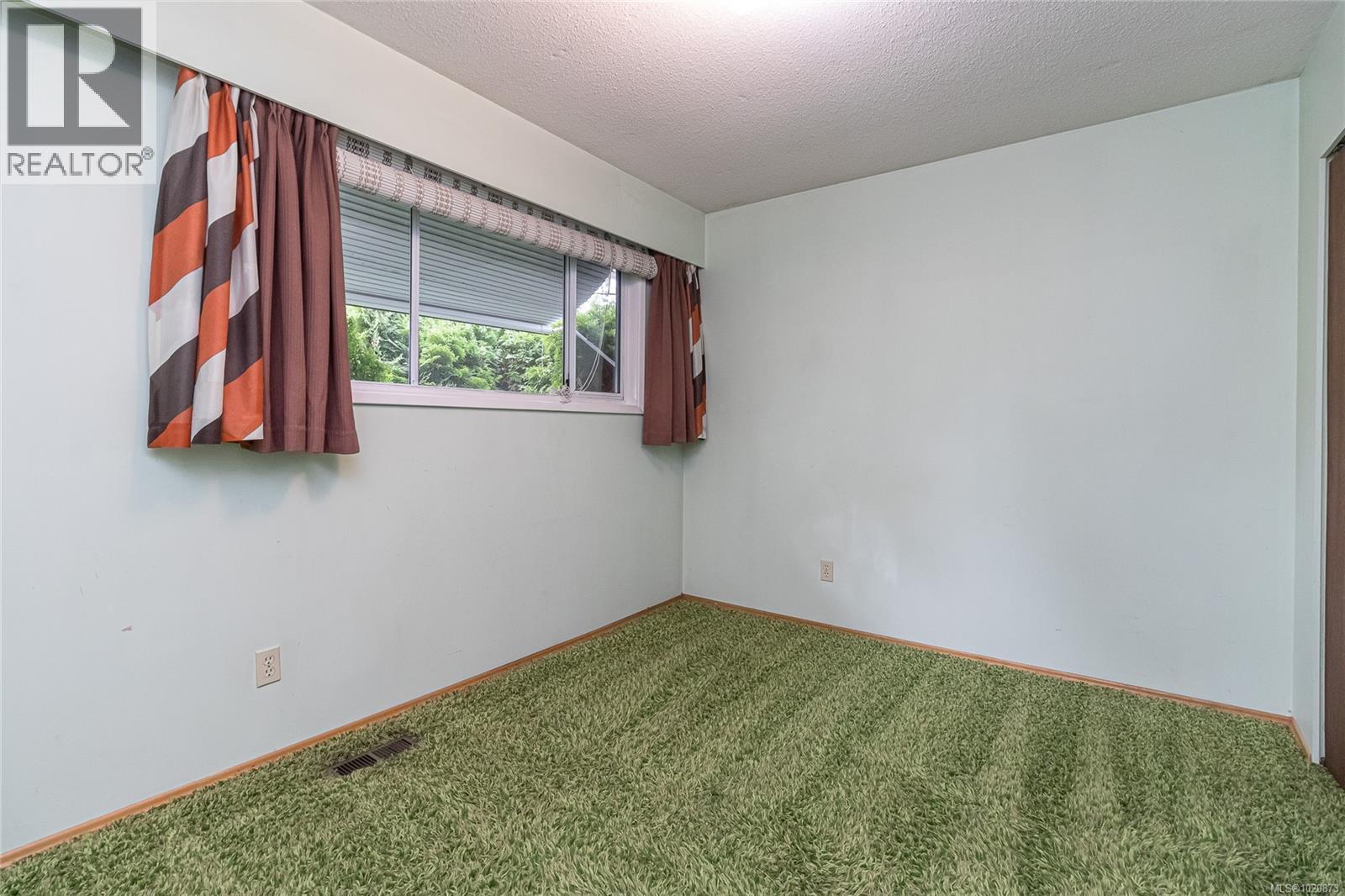 3931 Marjean Pl, Saanich