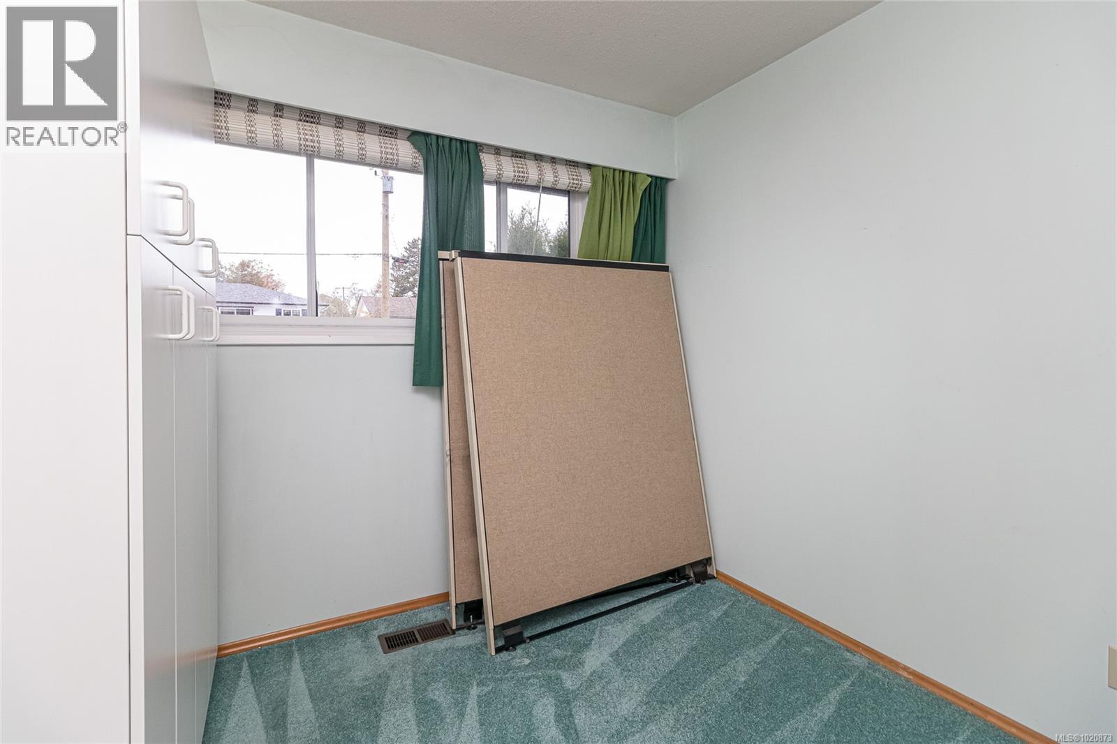 3931 Marjean Pl, Saanich