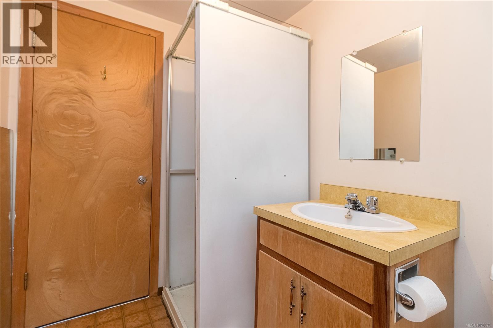 3931 Marjean Pl, Saanich